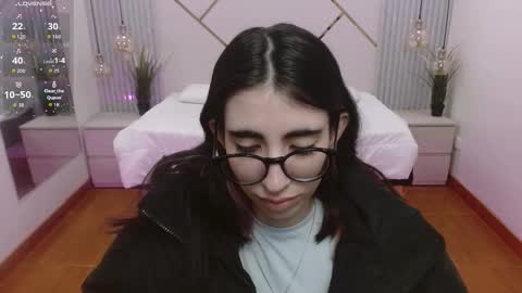 Lena online show from 09-29-25, 08:35