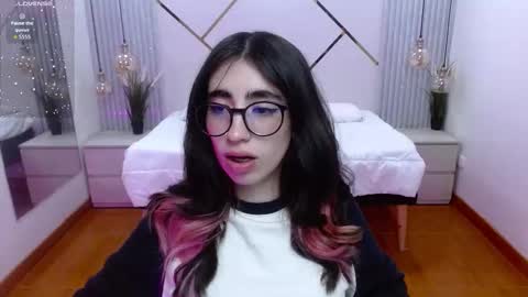 Lena online show from 10-07-25, 08:17