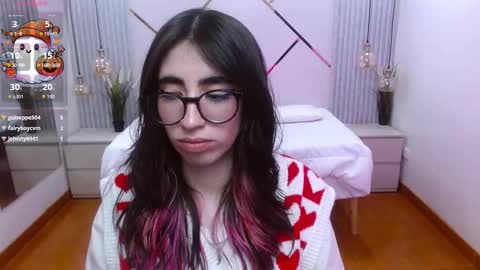 Lena online show from 10-17-25, 08:11