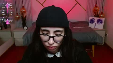 Lena online show from 06-04-26, 08:37