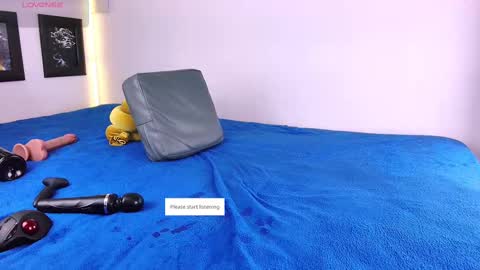 Snapshot of lenaandwilliam chatting on 09-29-25, 08:02 Lenaandwilliam online show from 09-29-25, 08:02