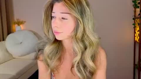 Snapshot of lenamuti chatting on 06-21-26, 06:38 Lena online show from 06-21-26, 06:38