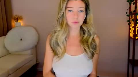 Snapshot of lenamuti chatting on 07-15-26, 05:02 Lena online show from 07-15-26, 05:02