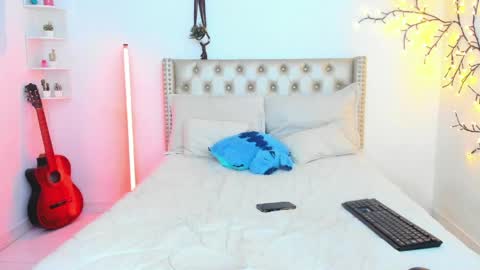 Lena  online show from 04-10-26, 08:24