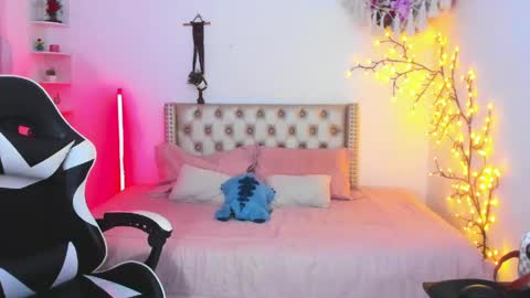 Lena  online show from 04-19-26, 10:56