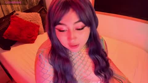 Lenna Kang online show from 01-17-25, 01:25