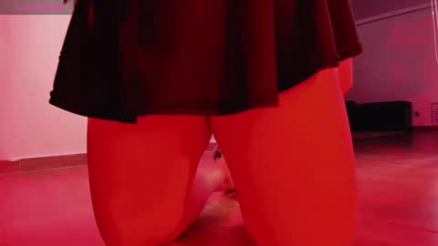 Lenna Kang online show from 10-14-25, 07:47