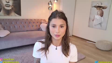 Snapshot of lenna_godess chatting on 02-27-26, 06:35 Lenna Goddess online show from 02-27-26, 06:35