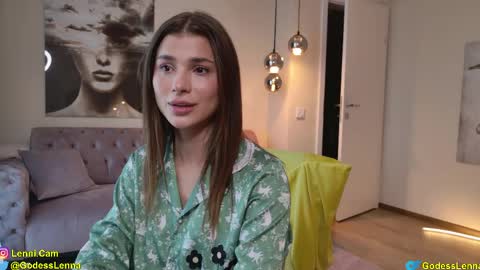 Snapshot of lenna_godess chatting on 05-12-26, 05:04 Lenna Goddess online show from 05-12-26, 05:04