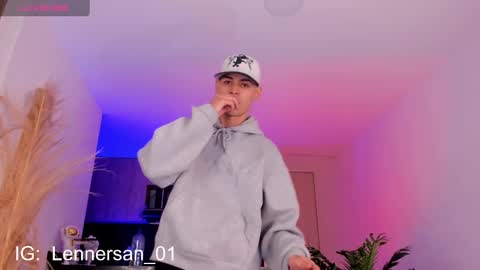 Lenner INDEPENDENT MODEL online show from 02-03-25, 05:18