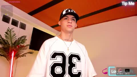 Lenner INDEPENDENT MODEL online show from 11-17-25, 01:00