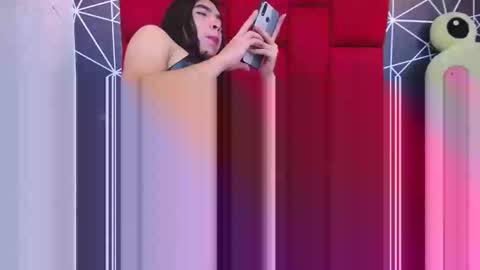 Snapshot of lenny_well chatting on 12-18-24, 04:39 lenny well online show from 12-18-24, 04:39
