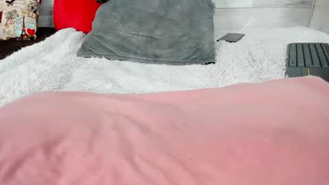 Snapshot of lenny_well chatting on 02-25-25, 06:42 lenny well online show from 02-25-25, 06:42