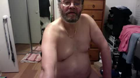 Snapshot of lennyfife chatting on 01-06-25, 10:35 Pussylicker online show from 01-06-25, 10:35
