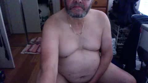 Snapshot of lennyfife chatting on 01-11-25, 12:33 Pussylicker online show from 01-11-25, 12:33