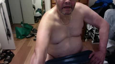Snapshot of lennyfife chatting on 02-05-25, 12:27 Pussylicker online show from 02-05-25, 12:27