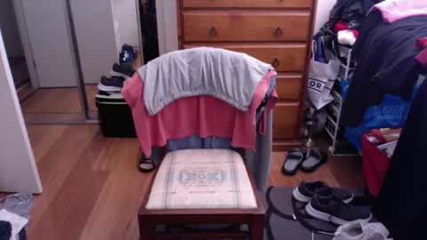 Snapshot of lennyfife chatting on 09-19-25, 02:57 Pussylicker online show from 09-19-25, 02:57