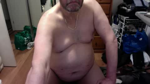 Snapshot of lennyfife chatting on 10-14-25, 10:38 Pussylicker online show from 10-14-25, 10:38