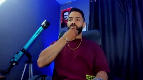 Leo  Diaz online show from 01-01-25, 02:30