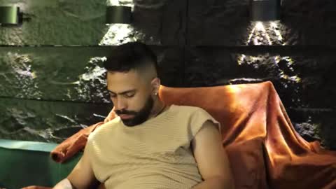 Leo  Diaz online show from 09-30-25, 02:38