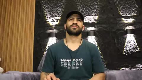 Leo  Diaz online show from 06-07-26, 01:54
