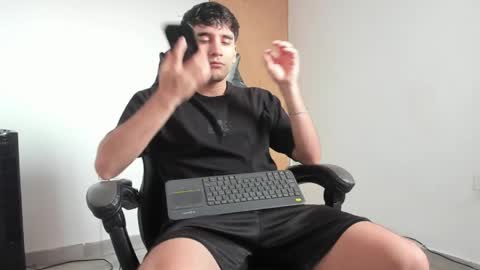 Leo Jones online show from 04-08-26, 05:13