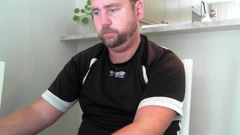 Snapshot of leofromsweden chatting on 09-09-25, 07:19 Leofromsweden online show from 09-09-25, 07:19