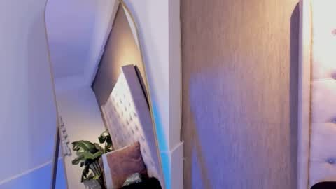 leohard_ online show from 03-15-26, 11:11