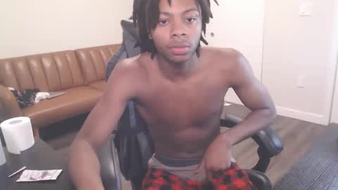 Snapshot of leomalonee chatting on 02-23-25, 04:50 LeoMalonee online show from 02-23-25, 04:50