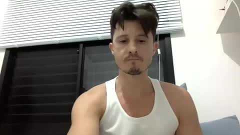 leomantovani online show from 12-22-25, 07:27