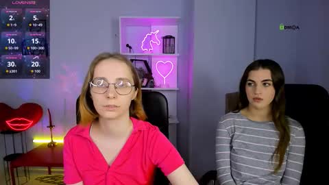 Snapshot of leona_light chatting on 11-16-25, 01:17 Leona online show from 11-16-25, 01:17