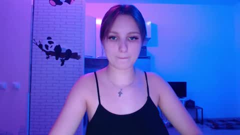 Snapshot of leonaalove chatting on 03-12-26, 04:24 Leonaalove online show from 03-12-26, 04:24