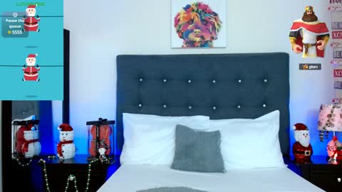 Snapshot of leonacutecam chatting on 12-19-24, 10:53 LUCY online show from 12-19-24, 10:53