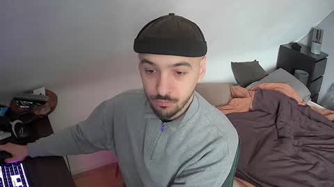 Snapshot of leonardo_grande chatting on 02-24-26, 11:30 Leonardo online show from 02-24-26, 11:30