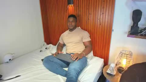 Leandro jones online show from 10-27-25, 03:10