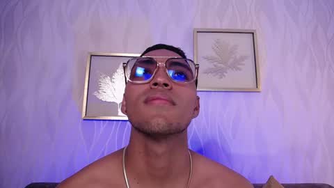 Leon online show from 12-03-25, 07:12