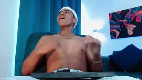 Leon online show from 12-16-25, 06:35