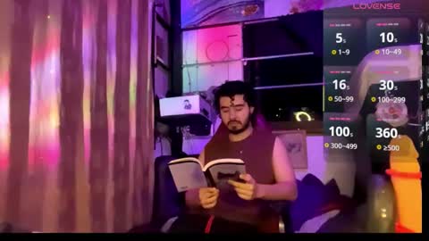 Snapshot of leonel_wargen chatting on 11-04-25, 02:10 Artorias online show from 11-04-25, 02:10