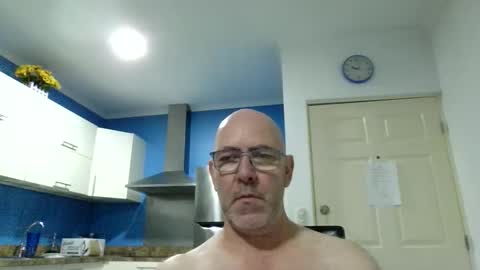 leonew71 online show from 10-05-25, 09:02