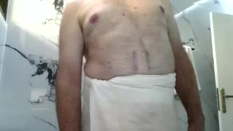 leonew71 online show from 12-18-25, 05:35