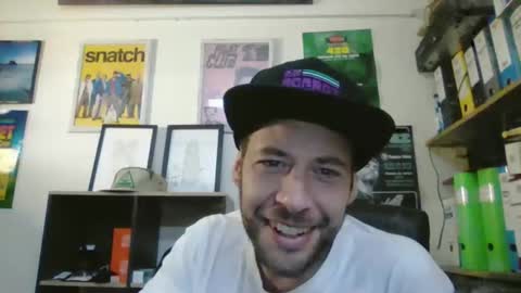 Snapshot of leonidascum chatting on 02-19-26, 10:22 leonidascum online show from 02-19-26, 10:22