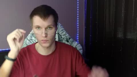 Snapshot of leonnextdoor chatting on 01-26-25, 08:36 Leon online show from 01-26-25, 08:36