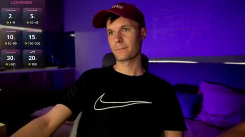 Leon online show from 07-08-26, 03:22