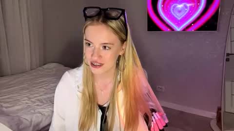 Snapshot of leonormcelyea chatting on 02-11-26, 03:39 Eve online show from 02-11-26, 03:39