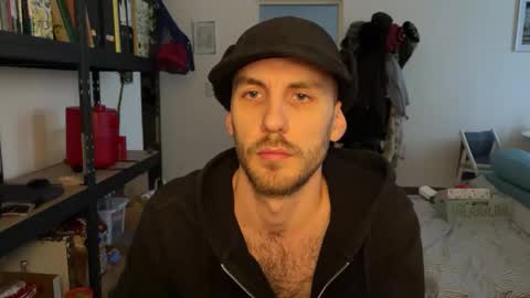 Leon online show from 01-12-26, 02:44