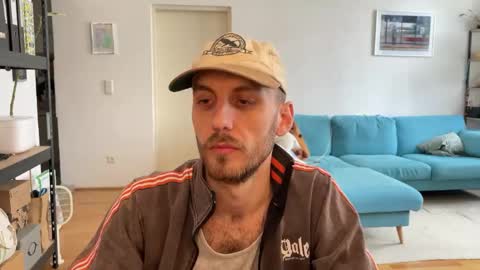 Leon online show from 03-17-26, 02:20