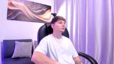 Leo  online show from 11-16-25, 01:55