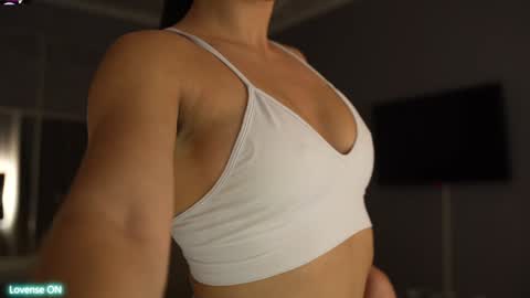 Leora online show from 12-21-24, 04:03