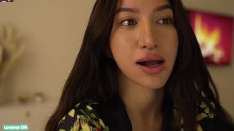 Leora online show from 01-25-25, 08:42