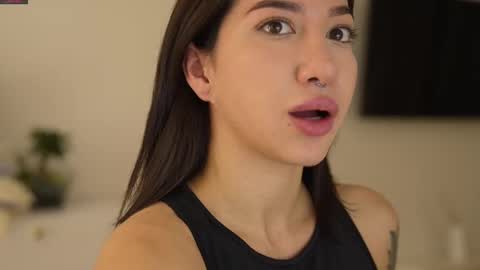 Leora online show from 02-23-25, 04:46